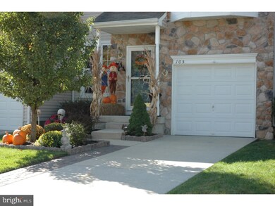 105 Cypress Ct, Woodbury, NJ 08096 - photo 2