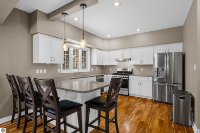 Range/oven 2025, Dishwasher 2024, Washer/Dryer 2024