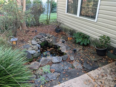 909 42nd St E, Tifton, GA 31794 - photo 3