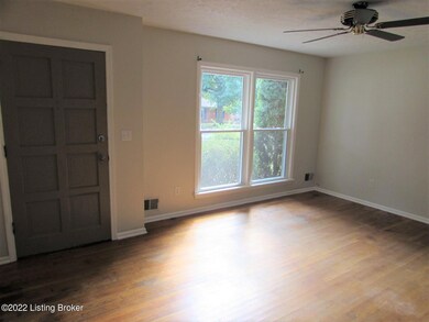 8302 Science Hill Ct, Louisville, KY 40228 - photo 5