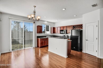 8864 Shell Island Dr, Jacksonville, FL 32216 - photo 2