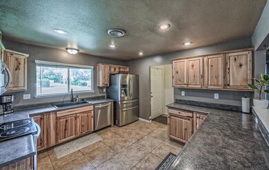 3291 Alexander Dr, Redding, CA 96002 - photo 2