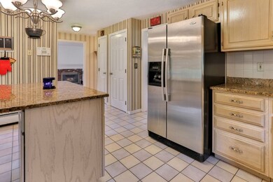 251 Trapelo Rd, Waltham, MA 02452 - photo 7