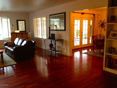 Living Room/Dining Room