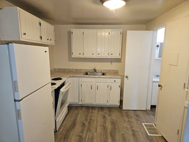 87 6th St unit R, Dover, NH 03820 - photo 3