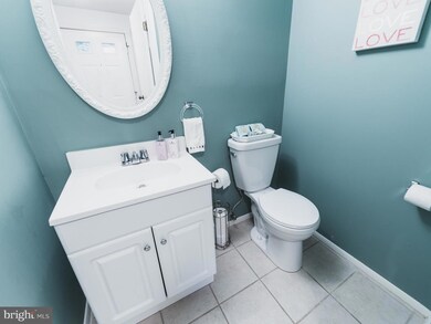 11515 Underoak Ct, Reston, VA 20191 - photo 7