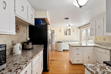 30 Huckleberry Ln, Randolph, MA 02368 - photo 7