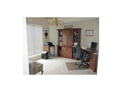 Formal DIning/Office!