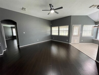 13647 Country Pine Ct, Tomball, TX 77375 - photo 4