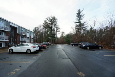 31C Constitution Dr unit 31C, Londonderry, NH 03053 - photo 3