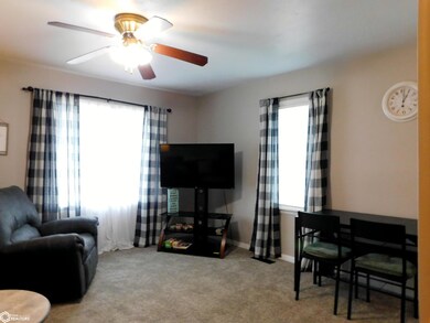 604 E 26th St S, Newton, IA 50208 - photo 4