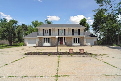 04-1516-Moores-River-Dr-Lansing-MI-48910