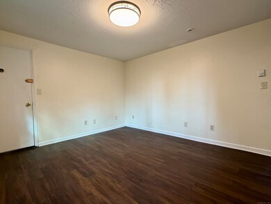 21 Weybosset St unit 3, New Haven, CT 06513 - photo 4