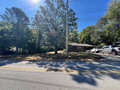 689 N Oakland Ave, Fayetteville, AR 72701 - photo 5