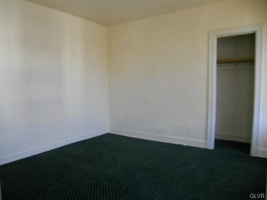 296 Washington St, East Stroudsburg, PA 18301 - photo 5