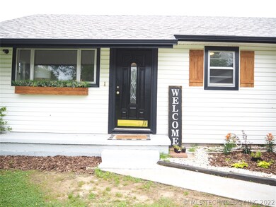 516 S Chickasaw Ave, Haskell, OK 74436 - photo 3