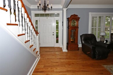 Entryway nice hardwood floor