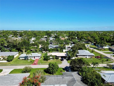 2461 Woodland Cir, Fort Myers, FL 33907 - photo 6