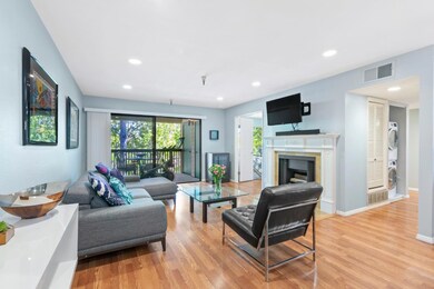 2111 Latham St unit 303, Mountain View, CA 94040 - photo 2