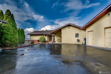 19025 Soundview Dr NW, Stanwood, WA 98292 - photo 2