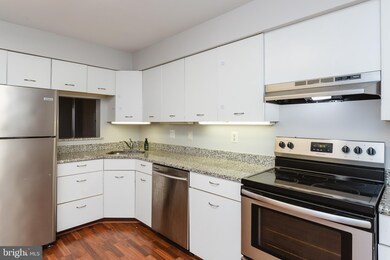 2107 Woodbox Ln unit B, Baltimore, MD 21209 - photo 4