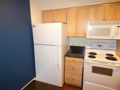 5844 Sandhurst Ln unit A, Dallas, TX 75206 - photo 5