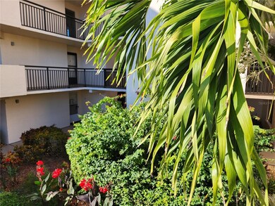 La Puerta Del Sol unit 277, Saint Petersburg, FL 33715 - photo 2