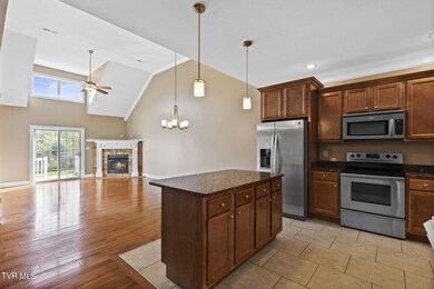 265 Baileigh Lyn Loop unit A-5, Jonesborough, TN 37659 - photo 3