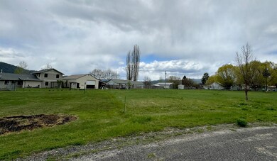 11XX W King Lot A St, Chewelah, WA 99109 - photo 4