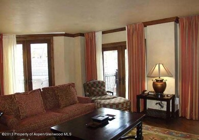 415 E Dean Unit 50 Week 7, Aspen, CO 81611 - photo 4