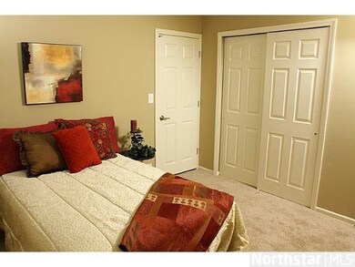 8425 Fremont Ave S, Bloomington, MN 55420 - photo 5