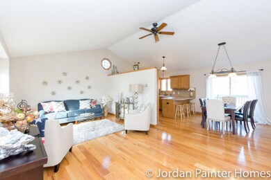 7342-cherry-ave-5_25208631184_o