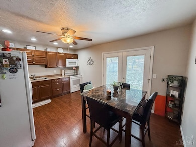 7504 Brock Dr, Blanchester, OH 45107 - photo 7