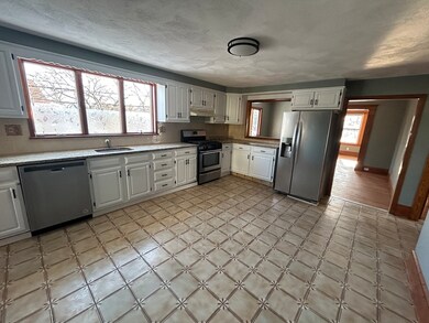 65 Egerton Rd unit 2, Arlington, MA 02474 - photo 2