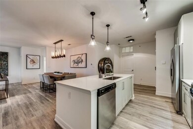 5718 Mccommas Blvd unit 204, Dallas, TX 75206 - photo 3