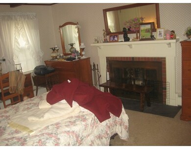 217 Washington St unit 1, Holliston, MA 01746 - photo 6