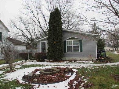 914 N Main St, Warren, IN 46792 - photo 2