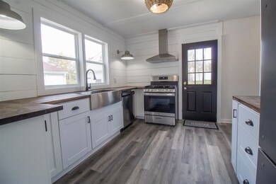 409 S Mulberry St, Farmland, IN 47340 - photo 6