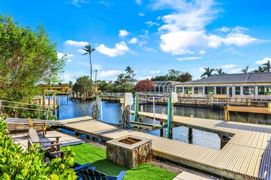 776 Apple Ct, Marco Island, FL 34145 (33