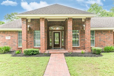 2303 Pine Dr, Friendswood, TX 77546 - photo 4