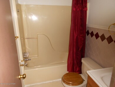 112 Mount Laurel Ln, Dingmans Ferry, PA 18328 - photo 6