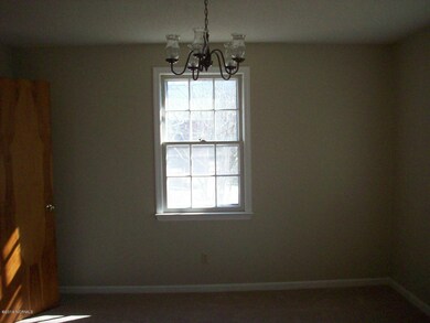 104 Lionel Ave, Jacksonville, NC 28540 - photo 5