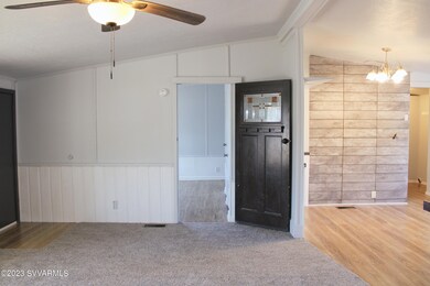 779DD1E3-86B0-4D2D-B3DC-576F9A4E7F2E