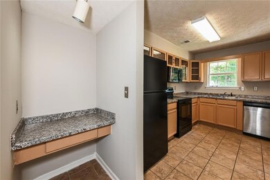 6560 Wellington Chase Ct, Lithonia, GA 30058 - photo 7