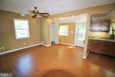 22303 Colton St, Leonardtown, MD 20650 - photo 4