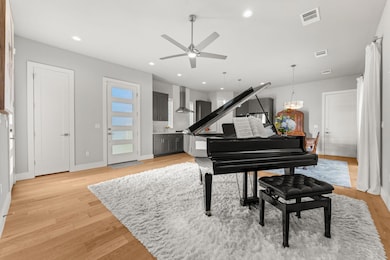 1116 Stobaugh St unit A, Austin, TX 78757 - photo 5