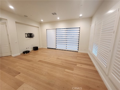 20717 Pine Cone Cir, Los Angeles, CA 91326 - photo 6