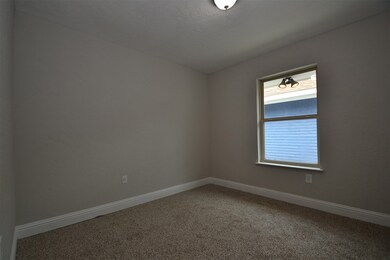 6319 Maple Hill Dr, Houston, TX 77088 - photo 7