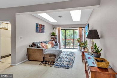 204 Skyhill Rd unit 10, Alexandria, VA 22314 - photo 5