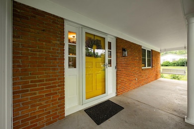 43-web-or-mls-Nikki Grove - 13789 Cobble